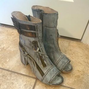 Freebird Zombi Ice size 8 NWT